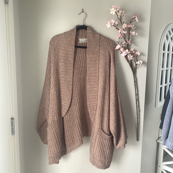 Urban Outfitters Sweaters - URBAN OUTFITTERS / THICK KNIT CARDIGAN SWEATER